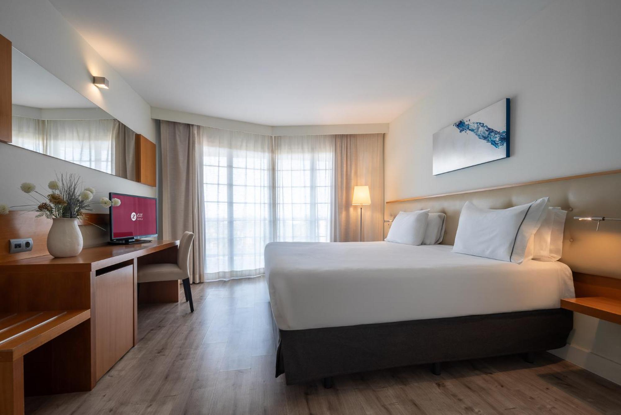 Exe Estepona Thalasso & Spa- Adults Only Екстер'єр фото