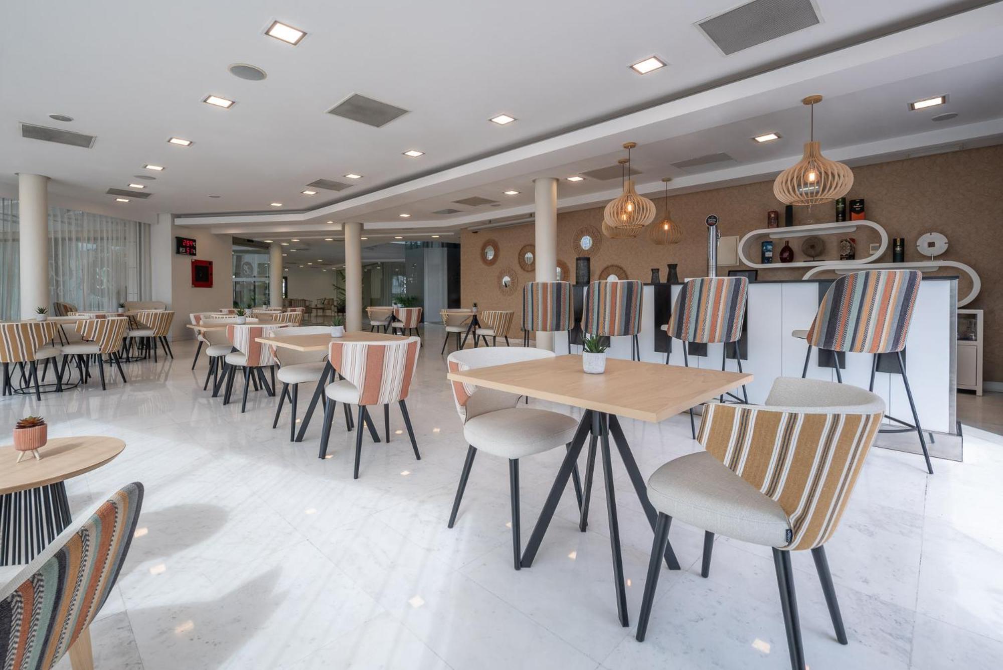 Exe Estepona Thalasso & Spa- Adults Only Екстер'єр фото