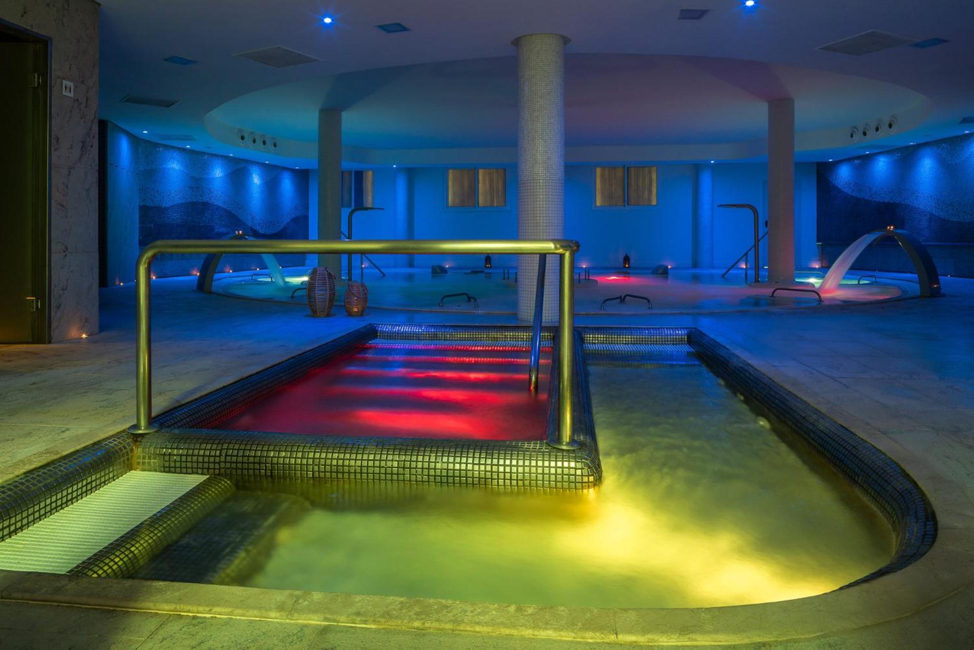 Exe Estepona Thalasso & Spa- Adults Only Екстер'єр фото