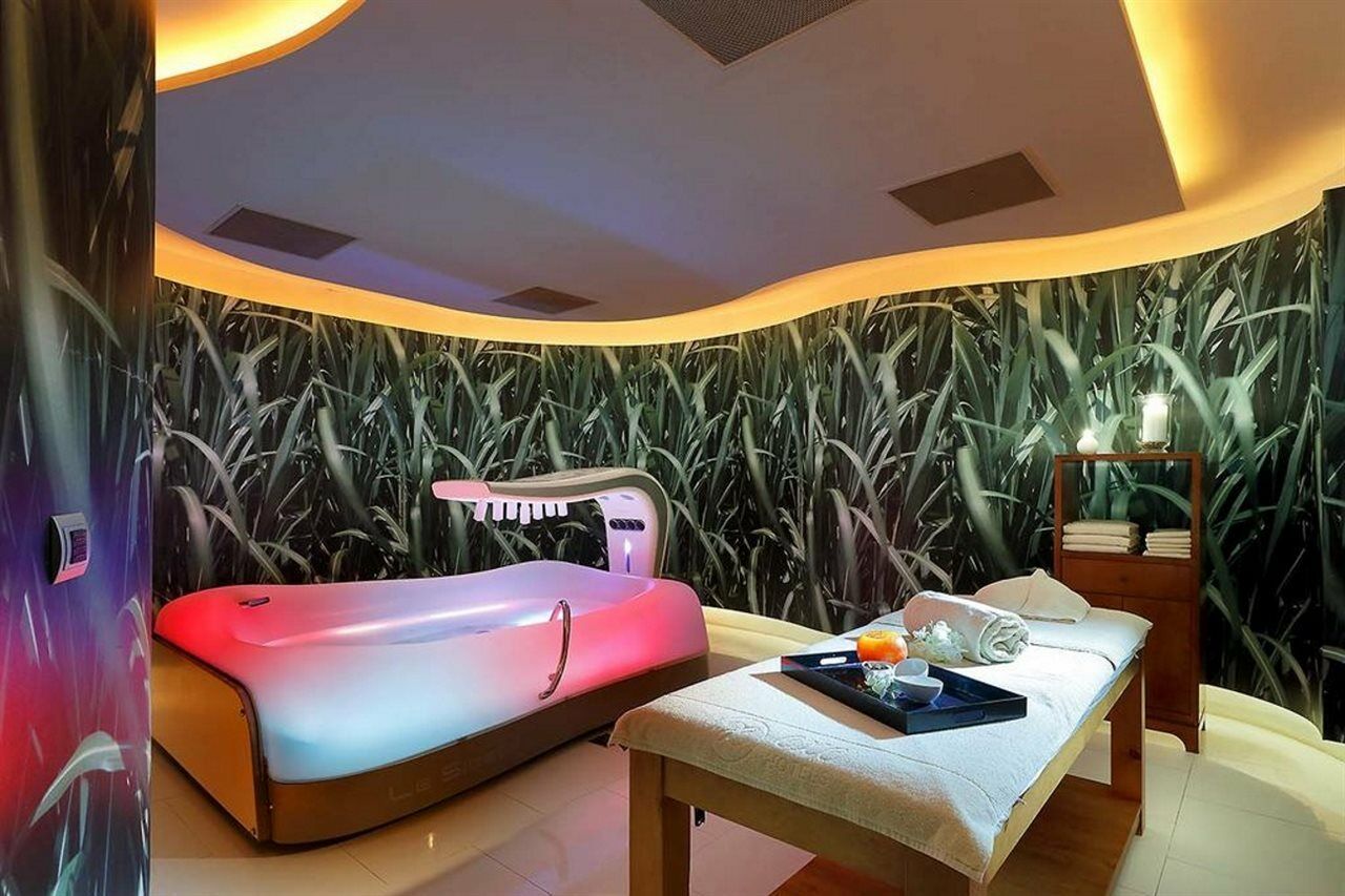 Exe Estepona Thalasso & Spa- Adults Only Екстер'єр фото